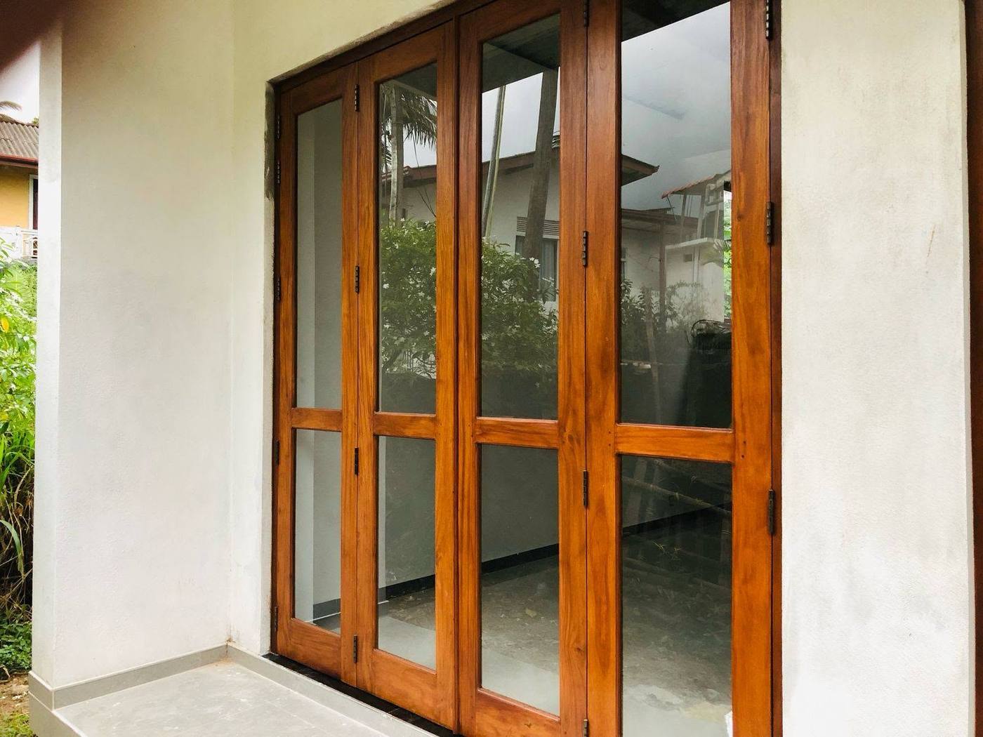 Site painting and finishing work